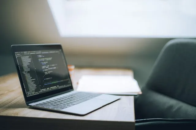 Servizio per creare o rinnovare un sito web moderno e bilingue